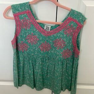 Ivy Jane top size small